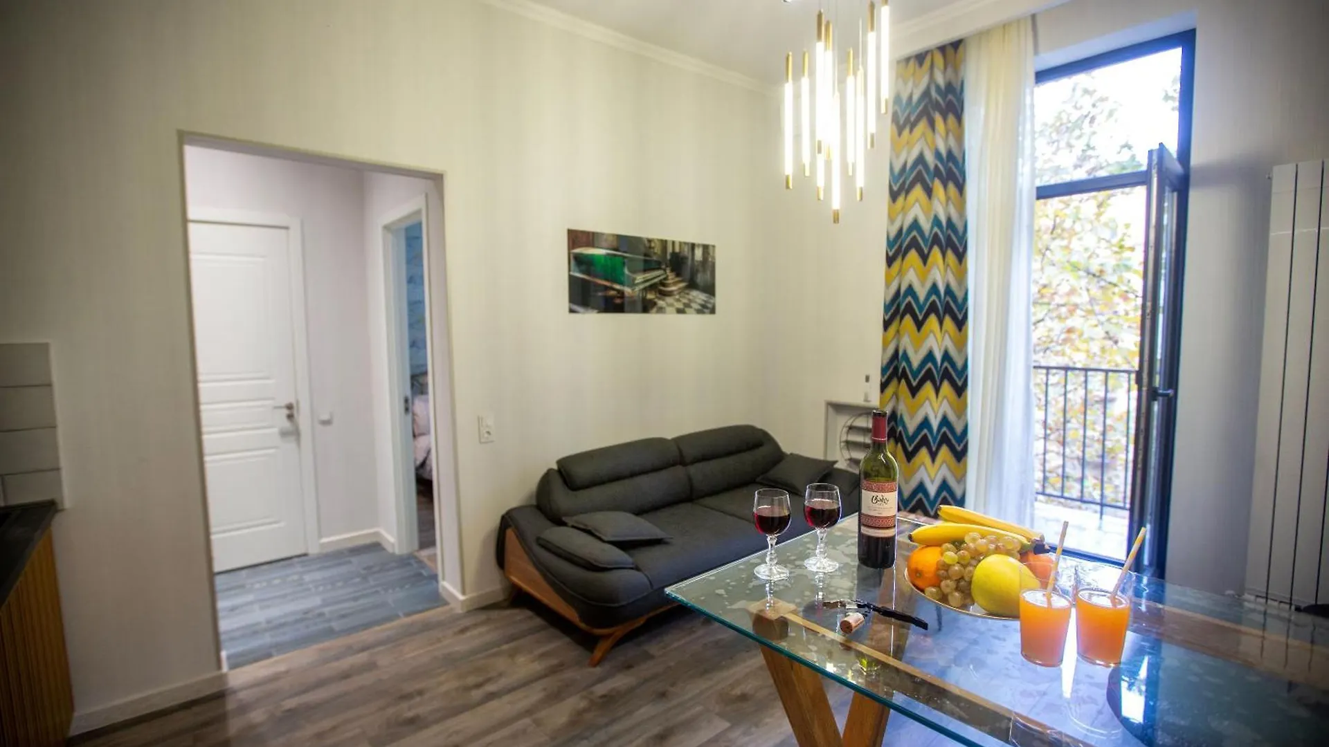 Lilu'S Apartment In Center Tbilisi